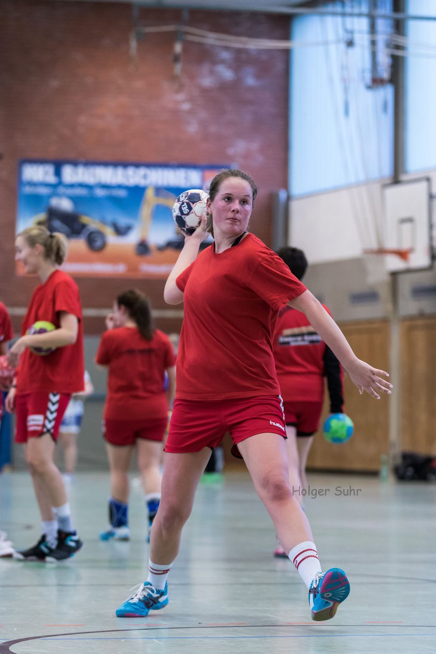 Bild 132 - Frauen Barmstedter TS - Buedelsdorfer TSV : Ergebnis: 26:12